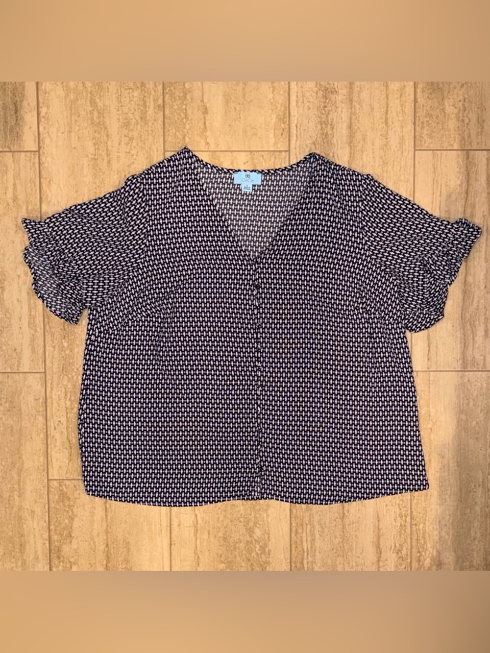 Cece Garden Geo Print Ruffle Sleeve V-Neck Top/Blouse Size 1X
